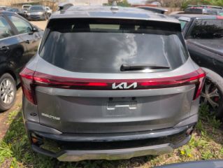 2024 Kia Seltos S - Exterior Rear Center Image